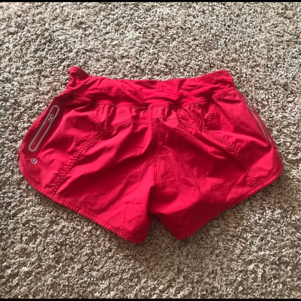 Lululemon tracker shorts